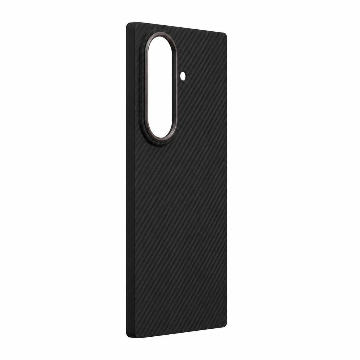 كفر Galaxy Z Fold8 Ultra الكاربون بنسيج أسود دقيق — زاوية جانبية توضح النحافة
