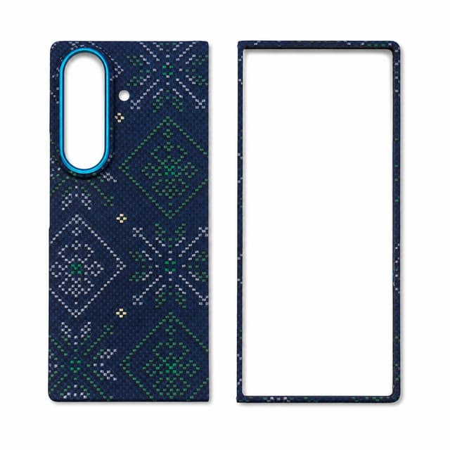 كفر كاربون فايبر لهاتف Galaxy Z Fold8 Ultra — نقشة هندسية زرقاء وخضراء
