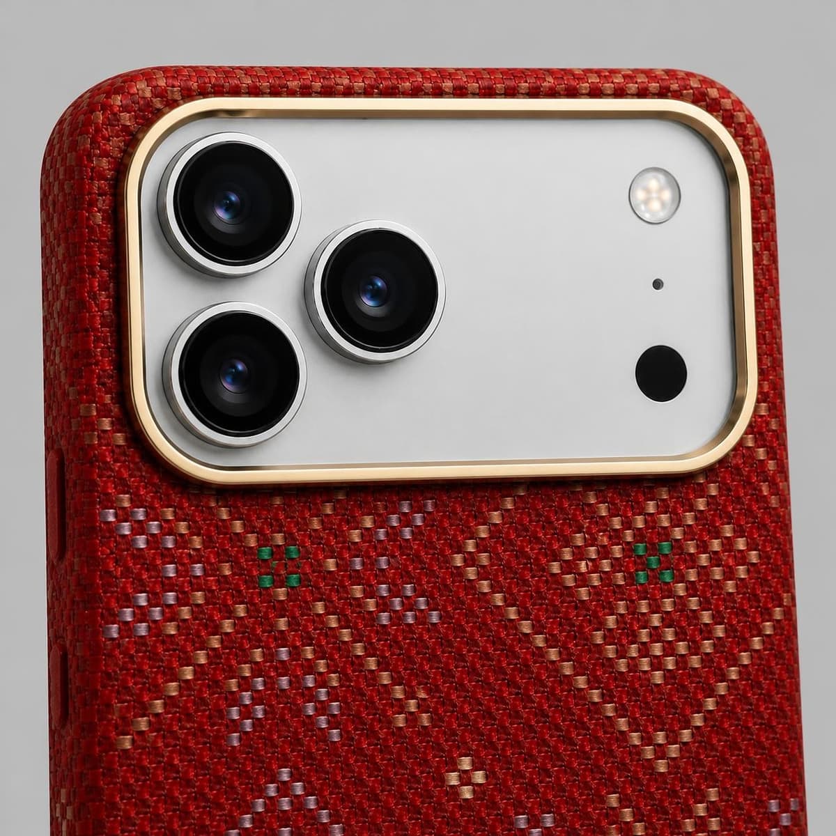 كفر كاربون فايبر لهاتف iPhone 18 Pro Max — نقشة هندسية حمراء