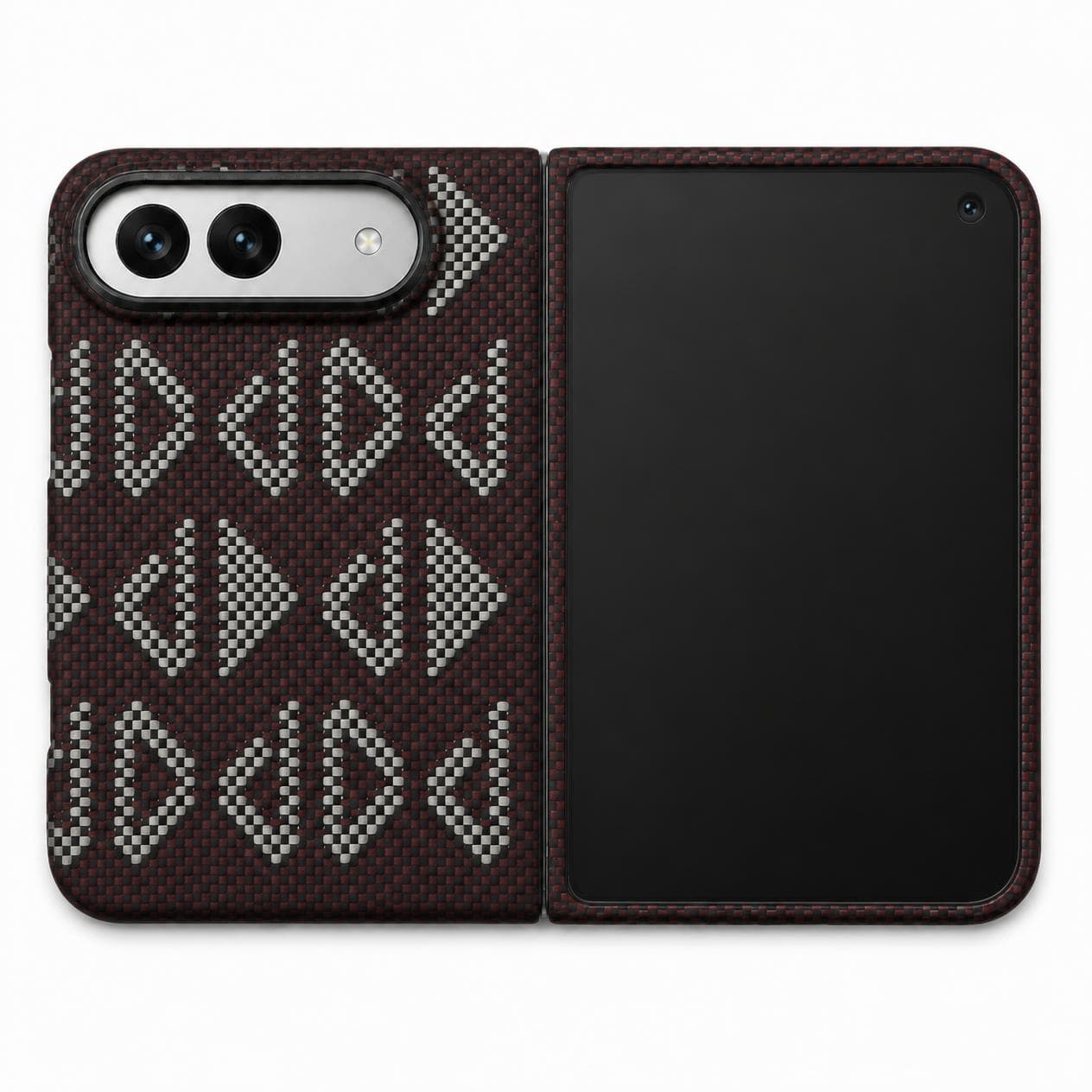 كفر لهاتف iPhone Duo — نقشة هندسية حمراء وفضية — الكفر على الجهاز